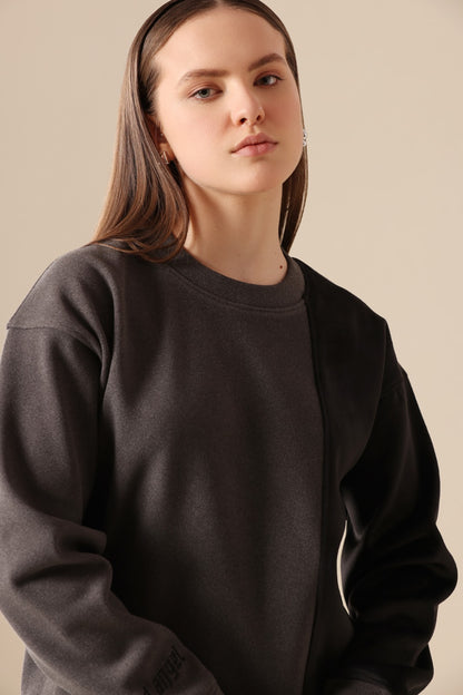 NOT YOUR BASIC SWEATSHIRT - BLACK