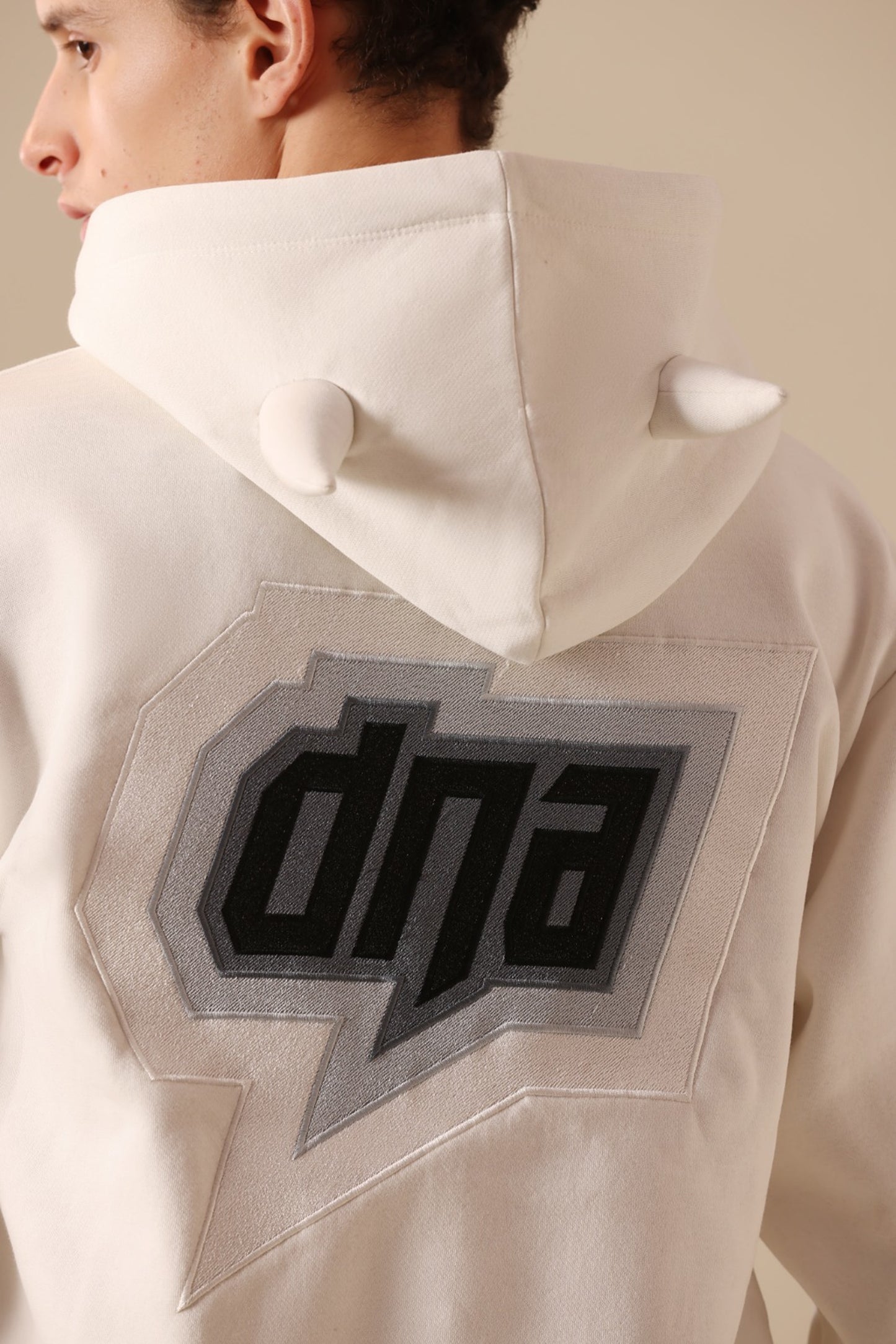 LOGO HOODIE - WHITE