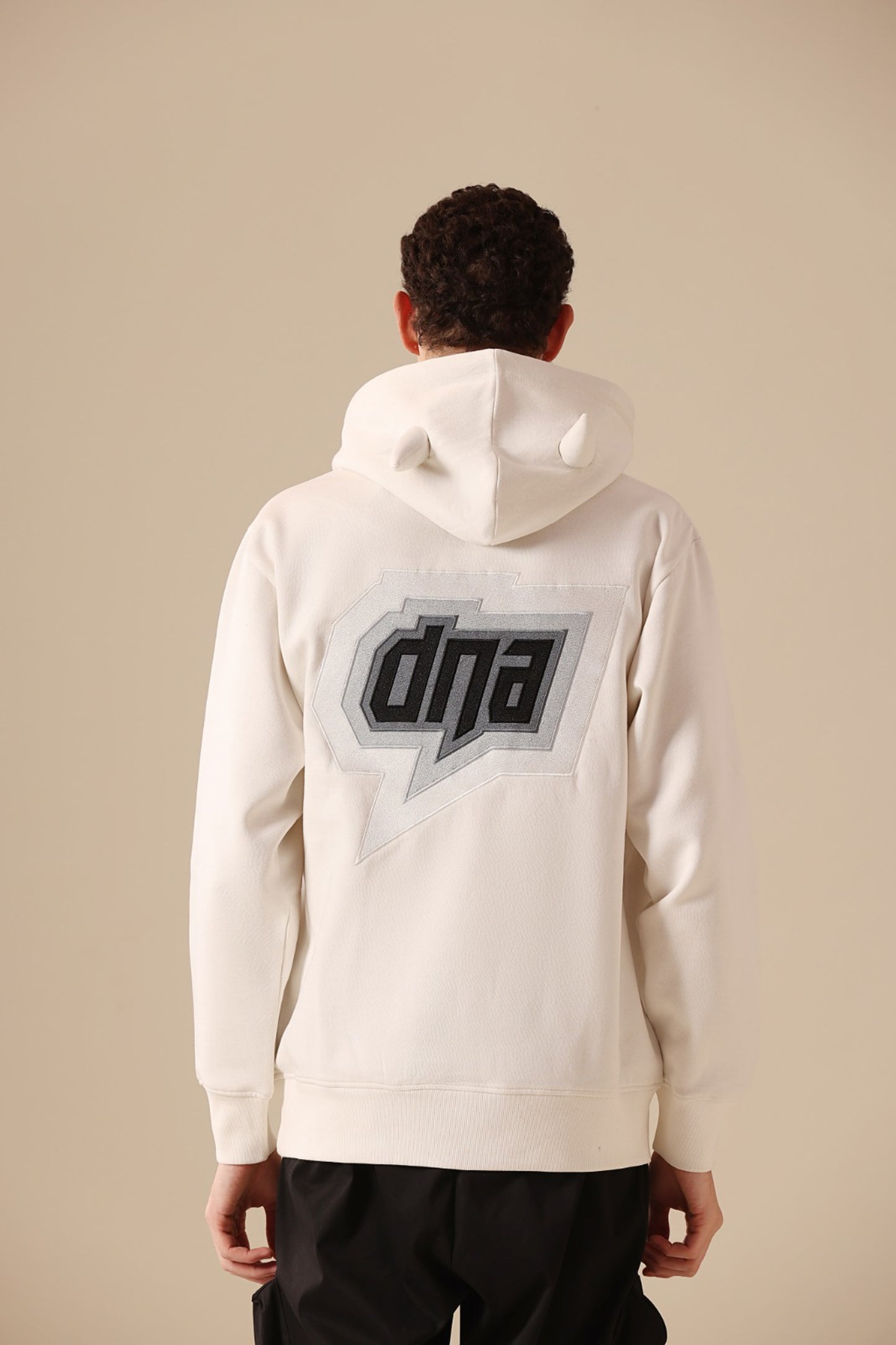 LOGO HOODIE - WHITE